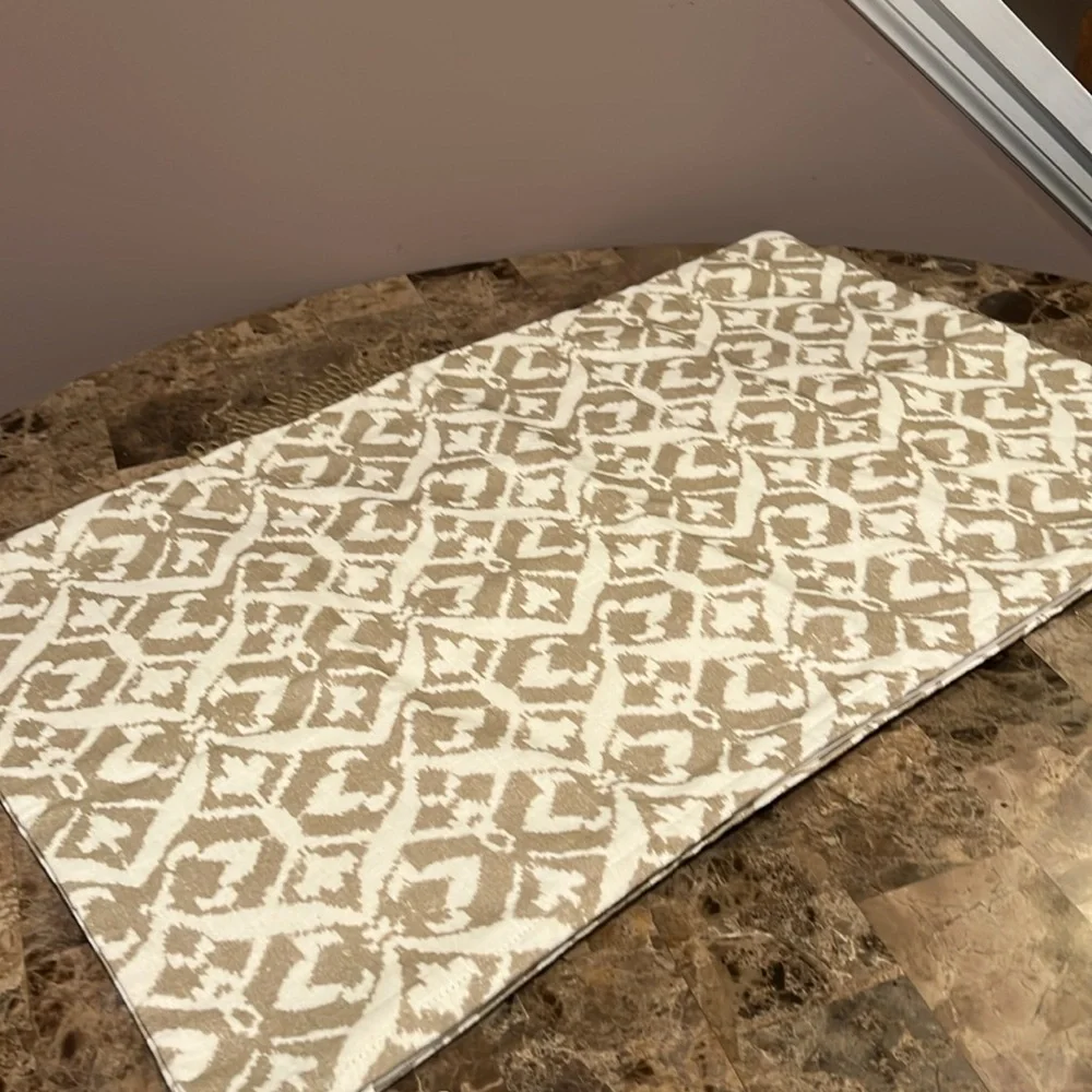 Pottery Barn Tan and Cream Patterned Pillow Cover, 16x26”